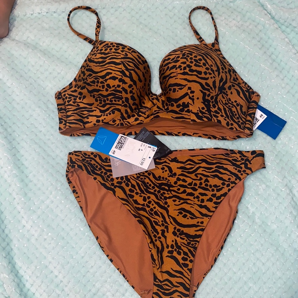 Bathing suit set
